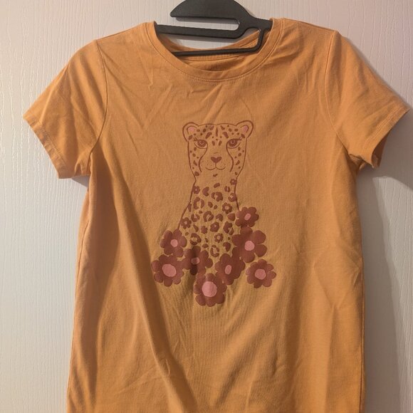 Girls Shirts Size 14/16 Assortment 5 for $10.00 or $2.00 each - Picture 7 of 10